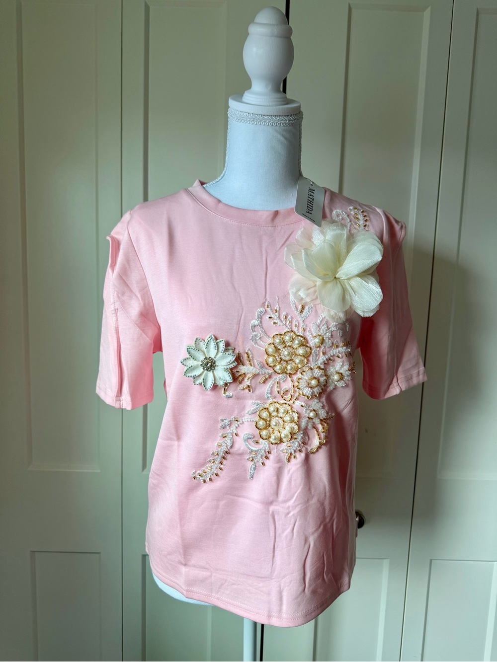 Pink Embellished Floral Appliqué Tee